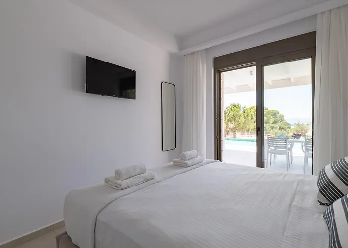 Iris In Pefkos, Pine 빌라 *