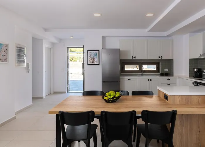 别墅 Iris In Pefkos, Pine *